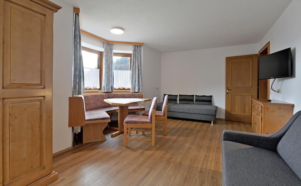 Gasthof Appartement'S Staffnerhof Kössen Dış mekan fotoğraf